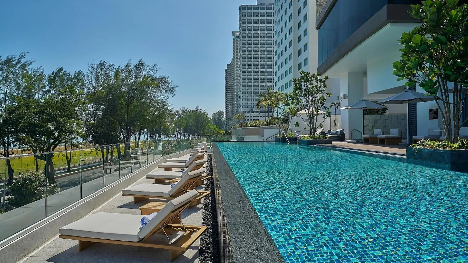Penang Marriott Hotel George Town 5*,